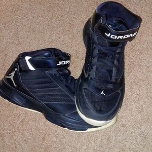 Mens size 9 Jordan Shoes Black Used but still lots of life left. Basketball.